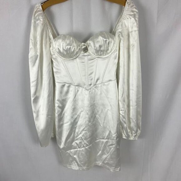 Princess Polly Dresses & Skirts - Princess Polly Shirly Mini Dress White Puffy Sleeve Women's‎ Sz. 2